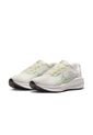Tenis Nike Downshifter 13 Mujer-Beige/Verde de Nike