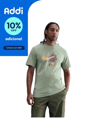 Camiseta Nike M Nsw Tee Iykyk Fs Hombre-Verde Nike