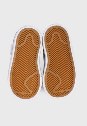 Tenis Lifestyle Blanco-Negro-Amarillo Nike Court Legacy