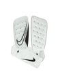 Canilleras Nike Merc Lite-Blanco de Nike
