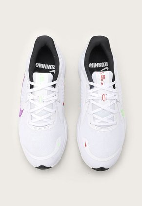 Tenis Running Blanco-Violeta-Azul Nike Quest 5 SE