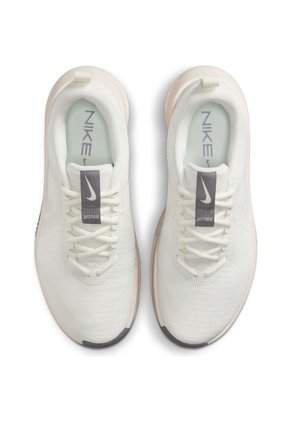 TENIS NIKE MUJER FQ1830-120 MC TRAINE Talla 7.5