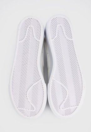 Tenis Lifestyle Beige-Blanco Nike Blazer Low Platform