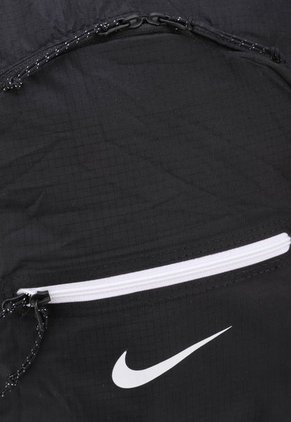Morral  Negro-Blanco Nike Stash