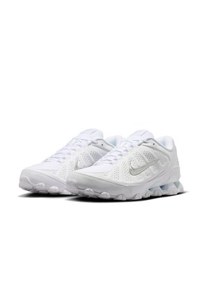 TENIS NIKE HOMBRE IR5118-100 REAX Talla 8.5