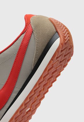 Tenis NIKE Pacific Caqui