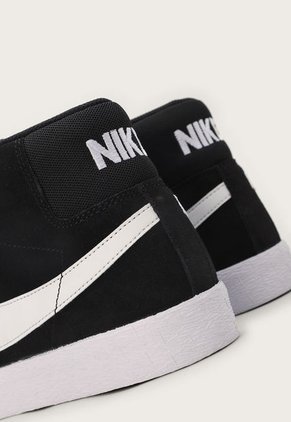 Tenis Lifestyle Negro-Blanco Nike SB Zoom Blazer Mid