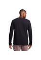 Buzo Nike Dri Fit Tee Ls Trail-Negro de Nike