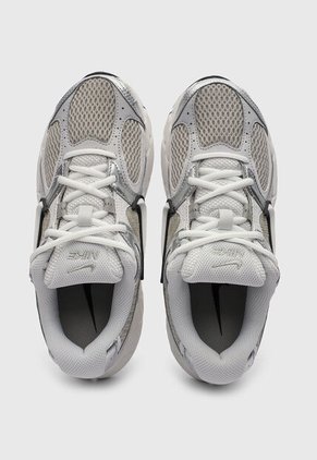 Tenis NIKE V5 RNR Verde