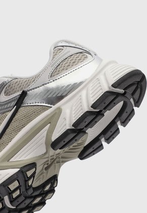 Tenis NIKE V5 RNR Verde