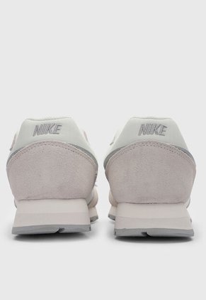Tenis NIKE MD Runner 2 Marfil