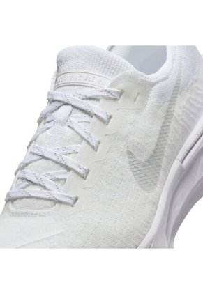 Tenis Mujer Running Nike Invincible 3 Blanco