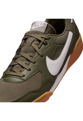 Tenis Hombre Nike Terra Manta
