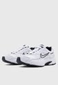 Tenis Lifestyle Blanco-Negro-Plateado Nike Initiator de Nike