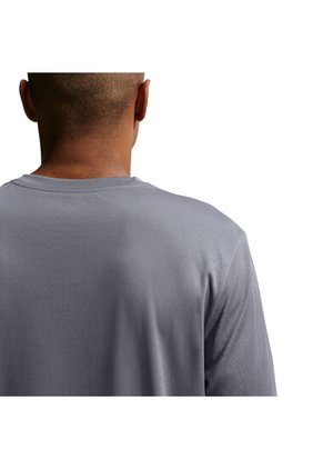 Camiseta Nike M Df Tee Std Flex Hombre-Gris