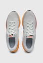 Tenis NIKE Revolution 8 Gris de Nike