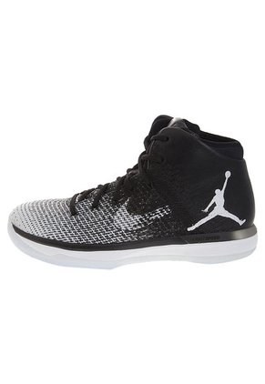 Basketball  Negro-Blanco Nike Air Jordan XXXI