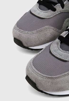 Tenis Training Gris-Verde-Blanco Nike Venture Runner