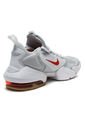 Tenis Training Blanco-Gris-Rojo Nike Air Max Alpha Savage de Nike