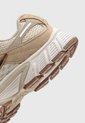 Tenis Lifestyle NIKE V5 RNR Café de Nike