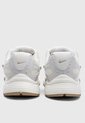 Tenis Lifestyle NIKE V5 RNR Marfil de Nike