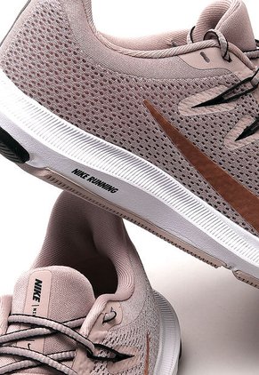Tenis Running Rosa-Blanco Nike Quest 2