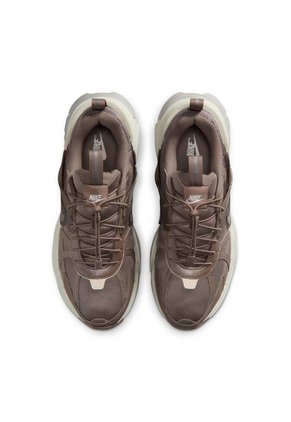 Tenis Mujer Nike V2K Run Marrón