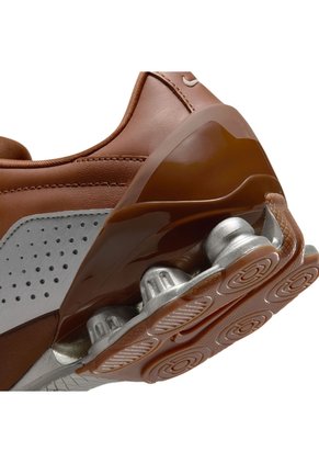 Tenis Mujer Nike Total90 Shox Magia Marrón