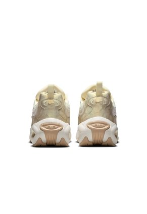 Tenis Mujer Nike Air Max Portal SE Beige