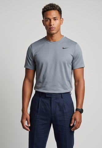 Camiseta Training NIKE Tee Gris Nike