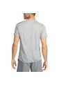 Camiseta Nike Dri-Fit Miler Ss-Gris de Nike