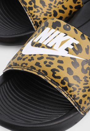 Playera Negro-Mostaza-Blanco Nike Victori One Slide Print