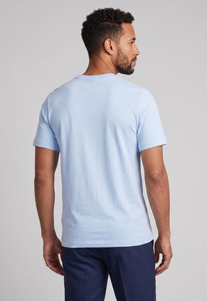 Camiseta NIKE Club Celeste