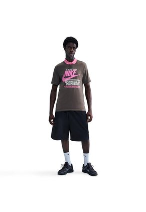 Camiseta Hombre Lifestyle Nike Sportswear Marrón/Rosa
