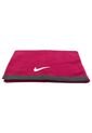 Toalla Nike  Fundamental Towel Medium Hombre-Rojo de Nike