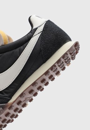 Tenis Lifestyle NIKE Waffle Racer Negro