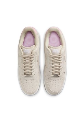 Tenis Hombre Nike SB Air Force 1 Low Beige