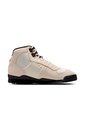 Tenis Hombre Nike Baltoro Beige de Nike