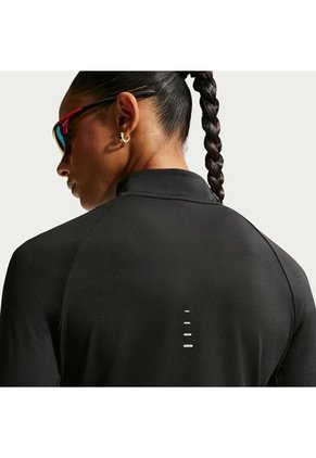 Camiseta Mujer Nike Swift Negro