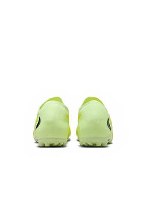 Guayos Hombre Nike Phantom 6 Low Pro Verde