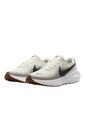 Tenis Nike Revolution 8 Hombre-Beige de Nike
