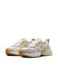 TENIS NIKE MUJER HV4314-030 V2K RUN Talla 6 de Nike