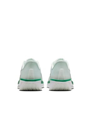 TENIS NIKE MUJER FD6034-302 QUEST Talla 7.5