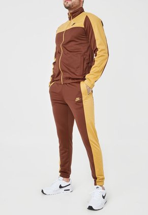 Conjunto Deportivo Mostaza-Marrón Nike Regular