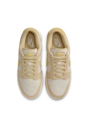 Tenis Mujer Lifestyle Nike Dunk Low Next Nature SE Dorado