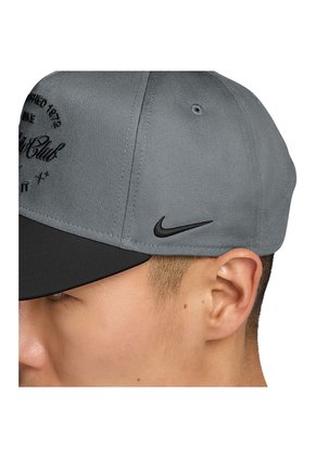 GORRA NIKE IR0729-084 Talla M-L