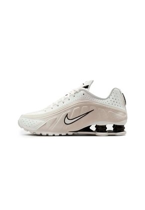TENIS SHOX R4 SE NIKE