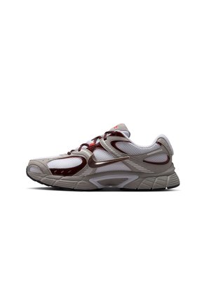 TENIS V5 RNR CTBS NIKE