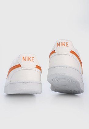 Tenis Lifestyle Marfil-Naranja Nike Court Vision Lo