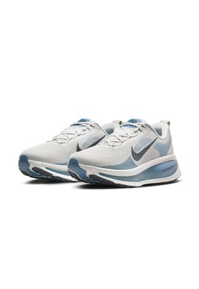 TENIS VOMERO 18 NIKE